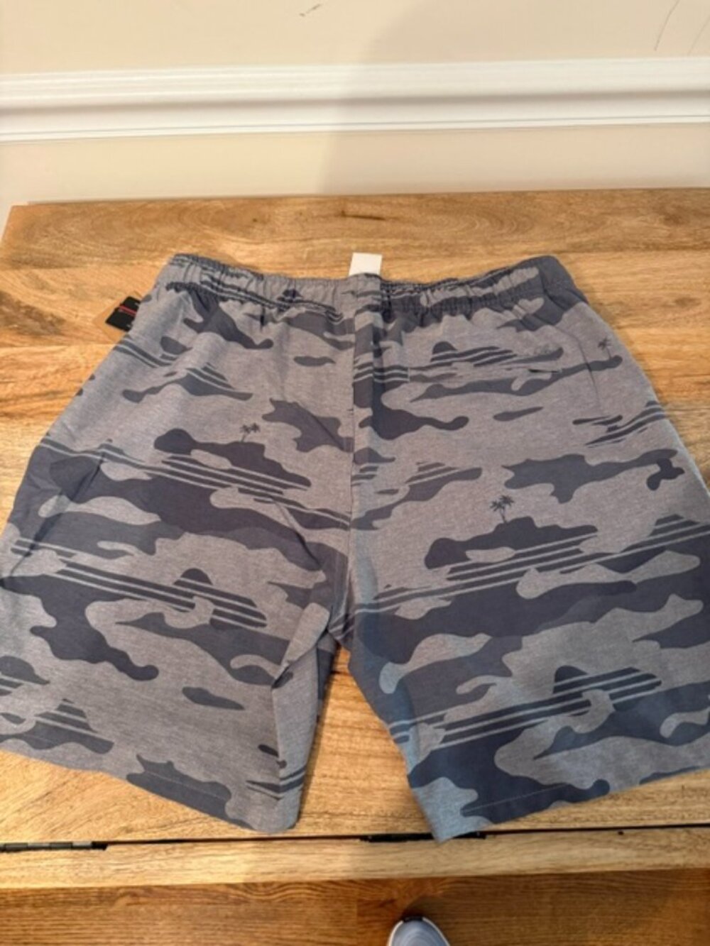 Travis Mathew Leader Board Elastic waist shorts - NWT